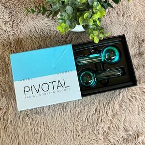 Pivotal Facial Cooling Globes Ice Roller Duo Set